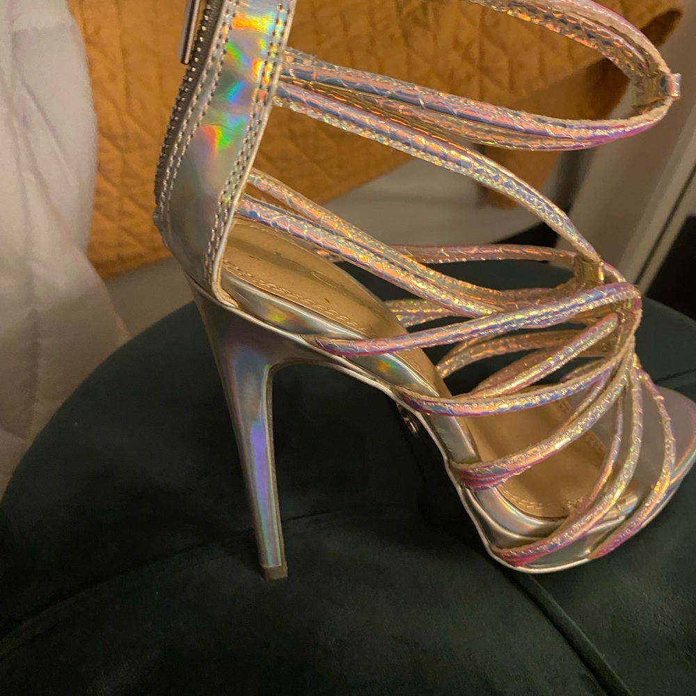 Vintage circa 2010 bebe irredentist opal shimmer new size 7 heels - Picture 5 of 5